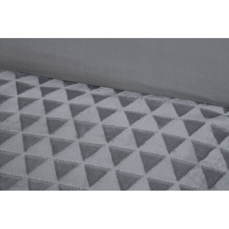 Diamond Cut Velvet Polyester Geometric Shapes Duvet Cover Set with Pillowcases Included, Silver Geometric