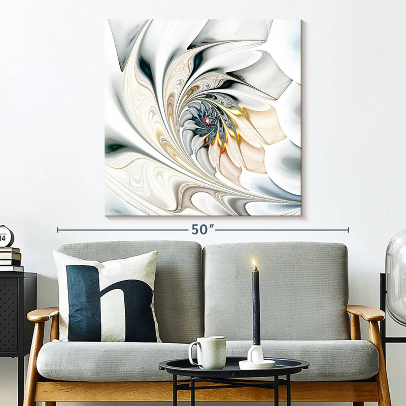 Avery Warping Floral Pattern, 33" H x 33" W