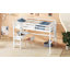 Lit mezzanine simple avec bureau et tablettes, barrière de sécurité et échelle