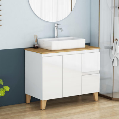 Ensemble de lavabo 36 po, 2 portes et 2 grands tiroirs, système à clous doux, conception sans poignée, plateau et pieds en bois massif naturel, lavabo carré en céramique sur le comptoir, blanc brillant