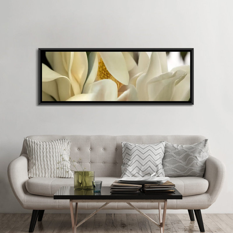«Magnolia Flowers», reproduction de photo sur toile, H 16 po x l 48 po x P 1,5 po, Cadre noir