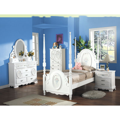 Schaub Four Poster Configurable Bedroom Set