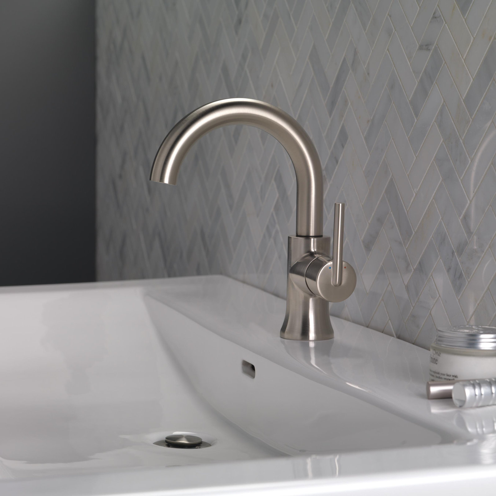 Trinsic Single Hole Bathroom Faucet with Drain Assembly, Single Handle Bathroom Sink Faucet, Stainless