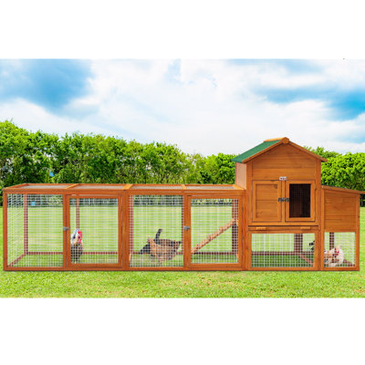 Poulailler en bois avec couloir 123 po