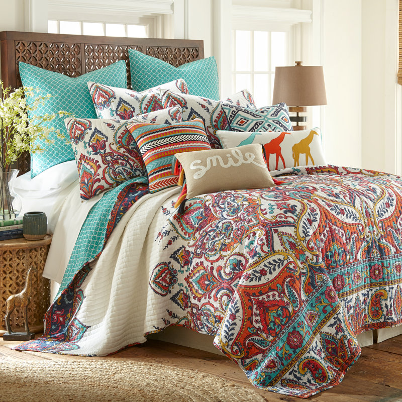 Amisha King Quilt Set