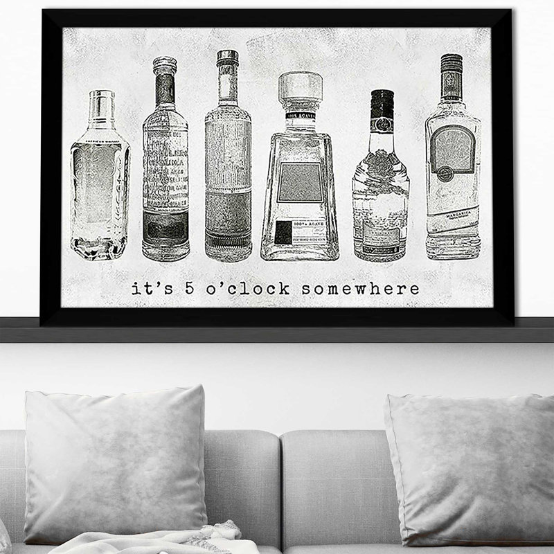 «It's 5 O'loge Somewhere» par Natalie Carpentieri - impression, H 21,5 po x l 27,5 po x P 0,75 po, Cadre noir