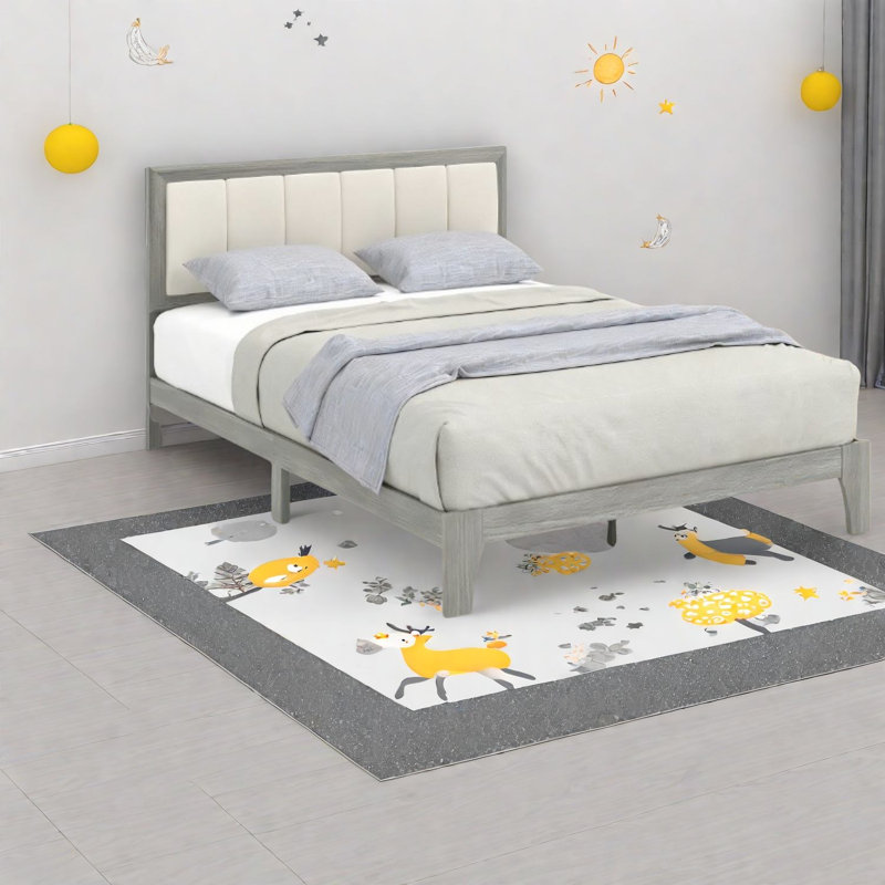 Lit plateforme durable avec lattes en bois, style moderne, essentiel pour la chambre à coucher