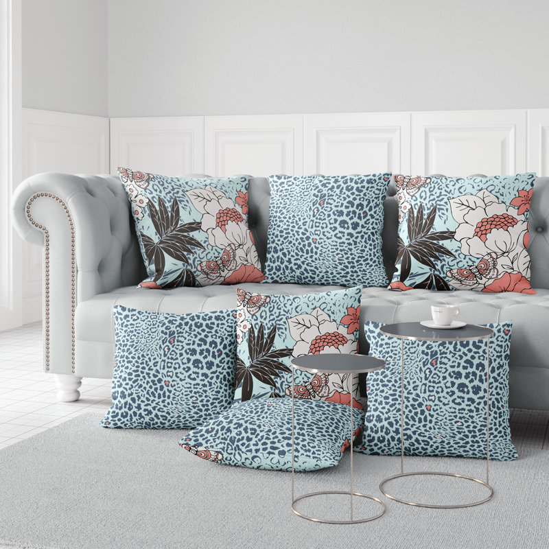 Coussin Roaring Florals, 26"H x 26"W, Blue/Pink