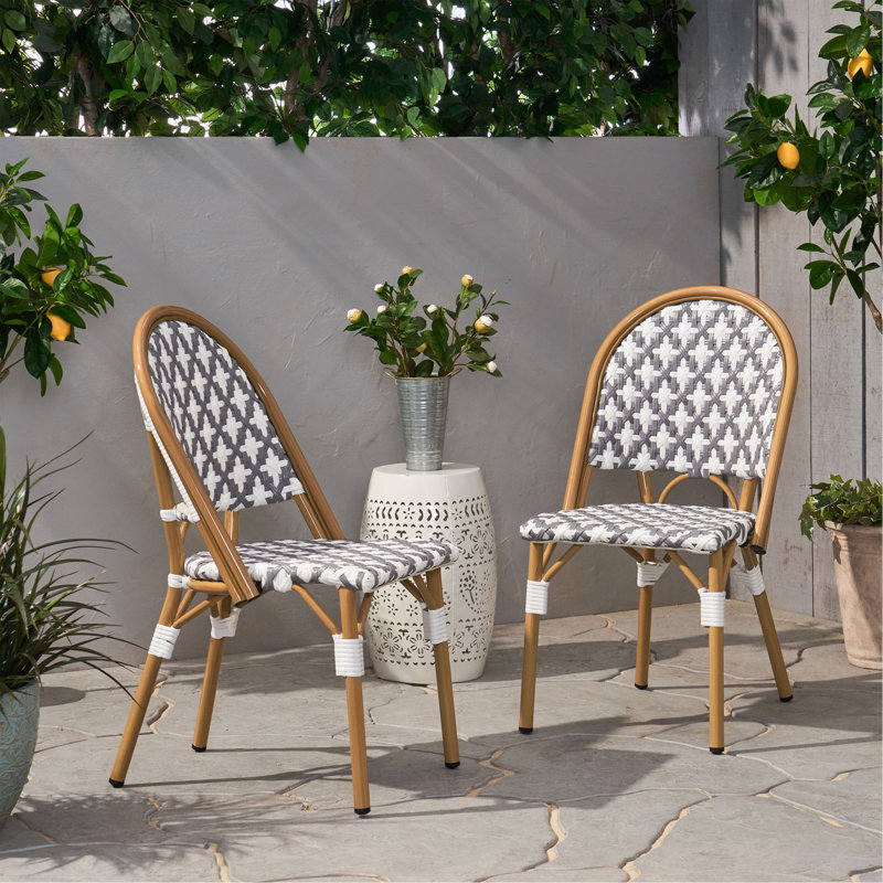 Ensemble de 2 chaises d'extérieur en rotin PE et aluminium, finition gris et blanc, et bambou, Blanc / Gris