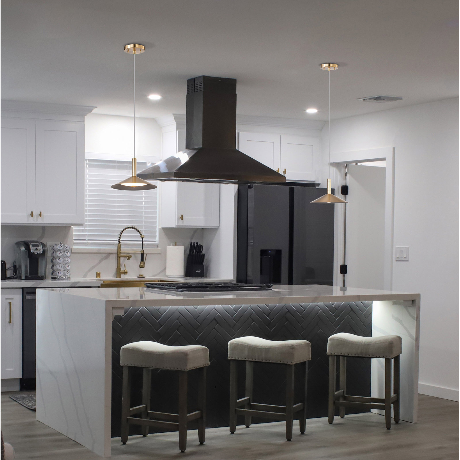 Vicente Dimmable LED Single Light Pendant, 151" H x 9.88" W x 9.88" D, Burnished Brass