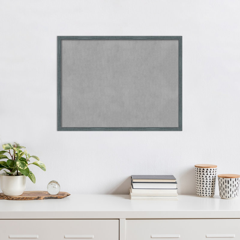 Tableau magnétique encadré étroit bleu-gris rustique, H 19 po x l 25 po