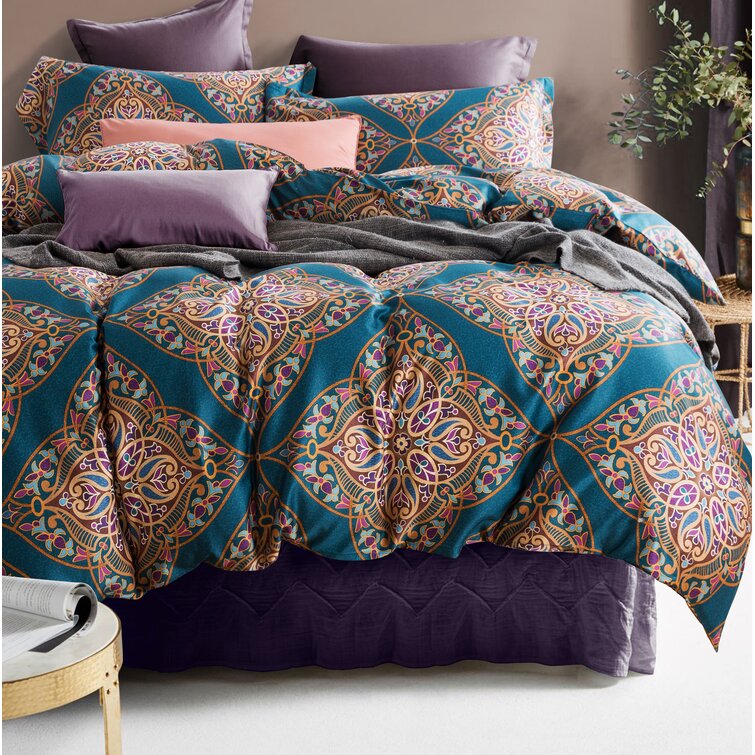 Guomipai Duvet Covers Double Bed Nordic Color Matching Silk Embroidered  Duvet Cover Silky Skin-Friendly Breathable Reversible Fade-Resistant Double  Bed Single Bedding Pillowcase : : Home & Kitchen