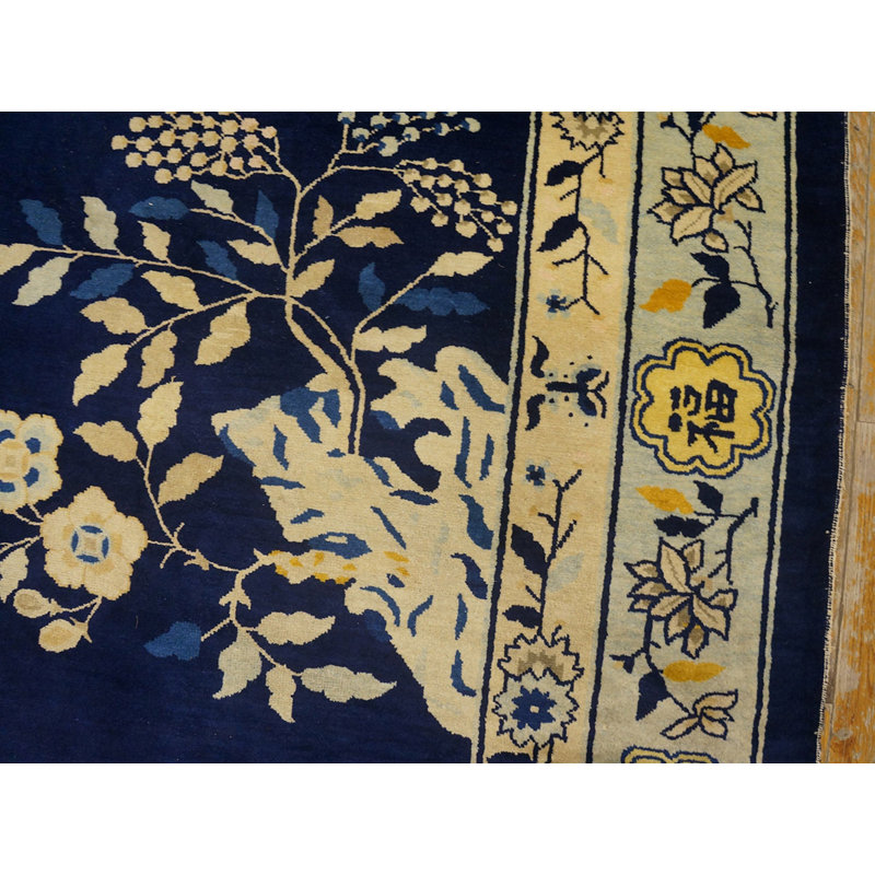 Hand Knotted Wool Area Rug in Blue