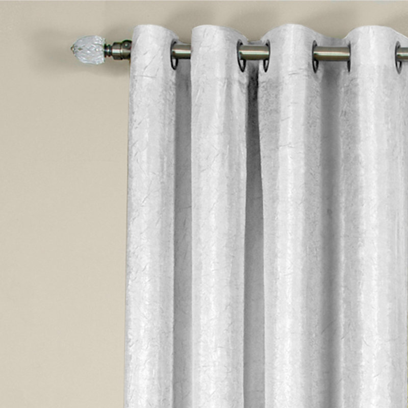 Panneau de rideau simple occultant et isolant uni Taylor, l 50 po x L 84 po