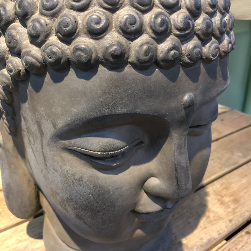 Statue bouddha réaliste Simone