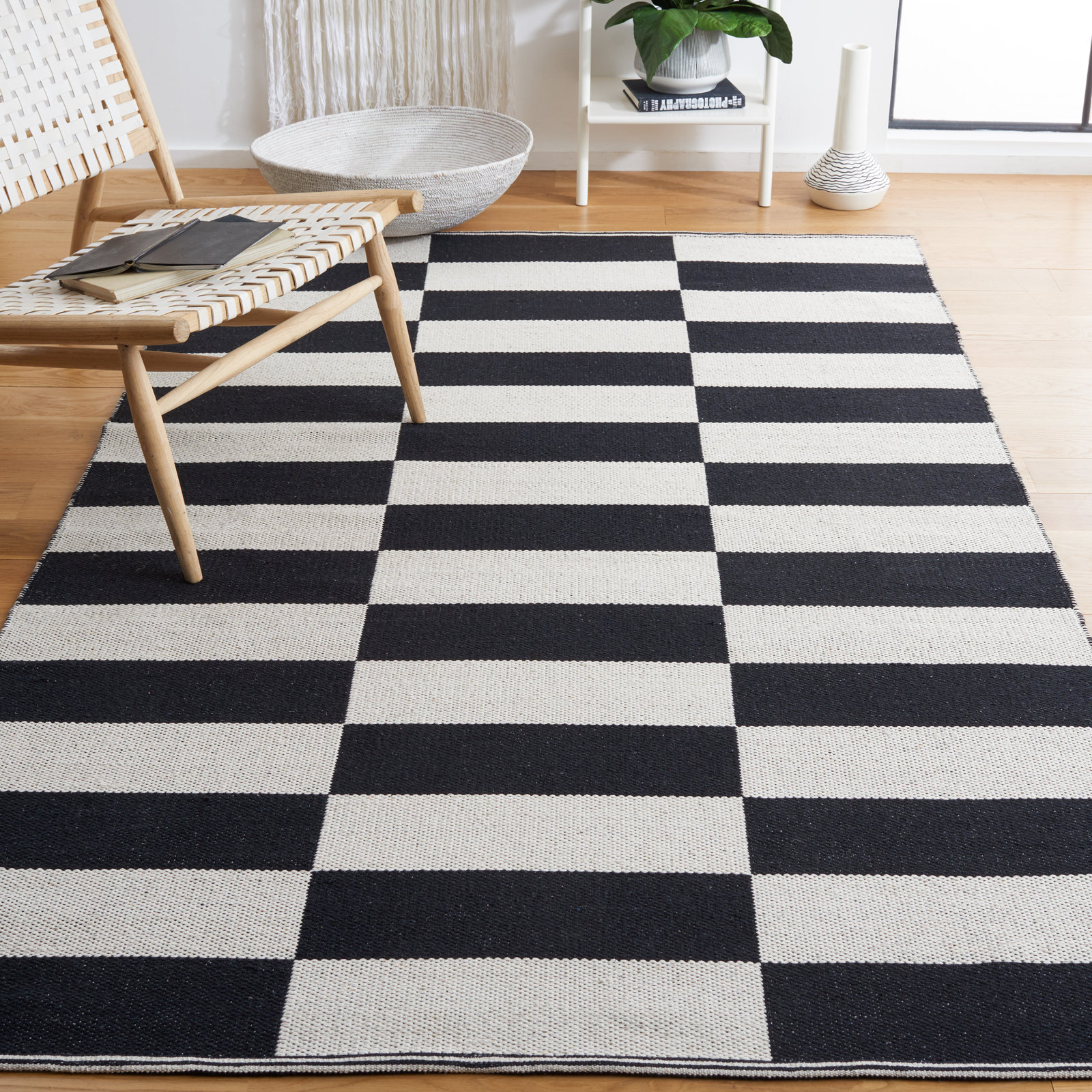 Alvana Handmade Cotton Rug, Rectangle 4' x 6'