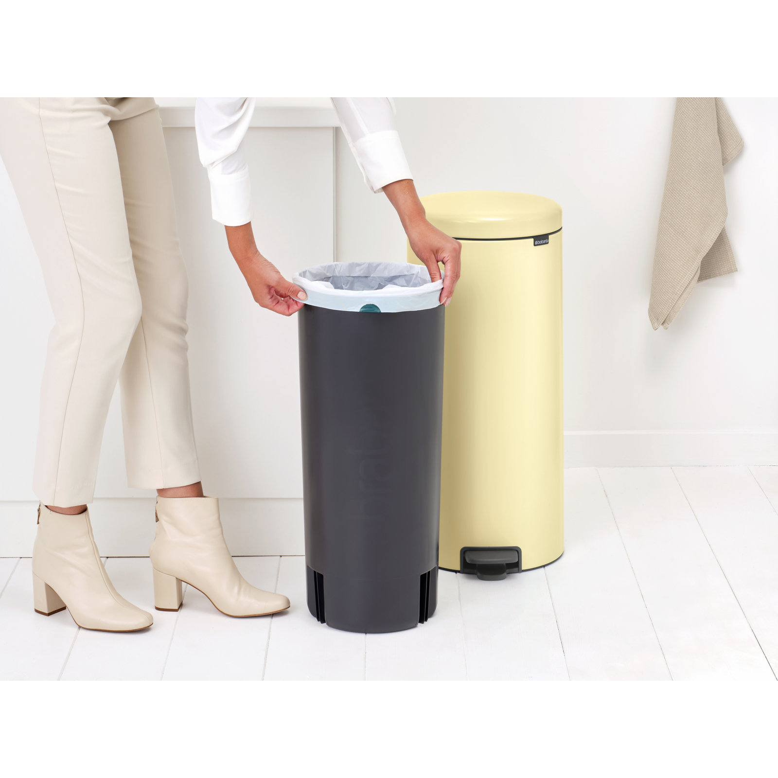 Brabantia NewIcon Step On Trash Can, 8 Gallon (30 Liter), Mellow Yellow