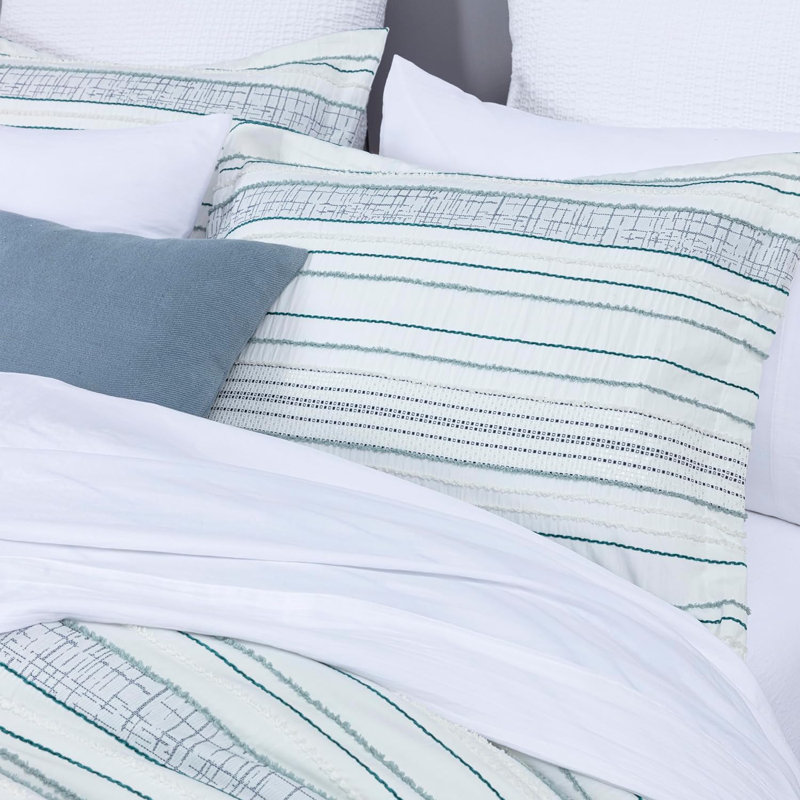 Queen White Microfiber 7-Piece Bed in a Bag Set