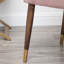 Fauteuil contemporain en velours rose - Chaise avec mousse dense, dossier, pieds noirs rembourrés de mousse électrolytique