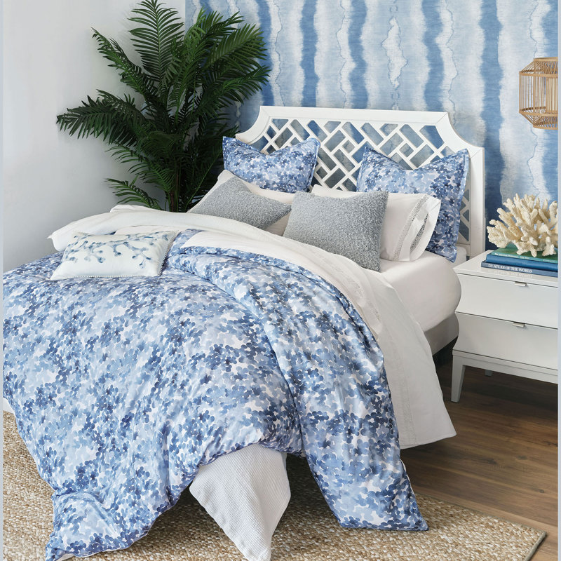 Safira Textured Decorative Pillow