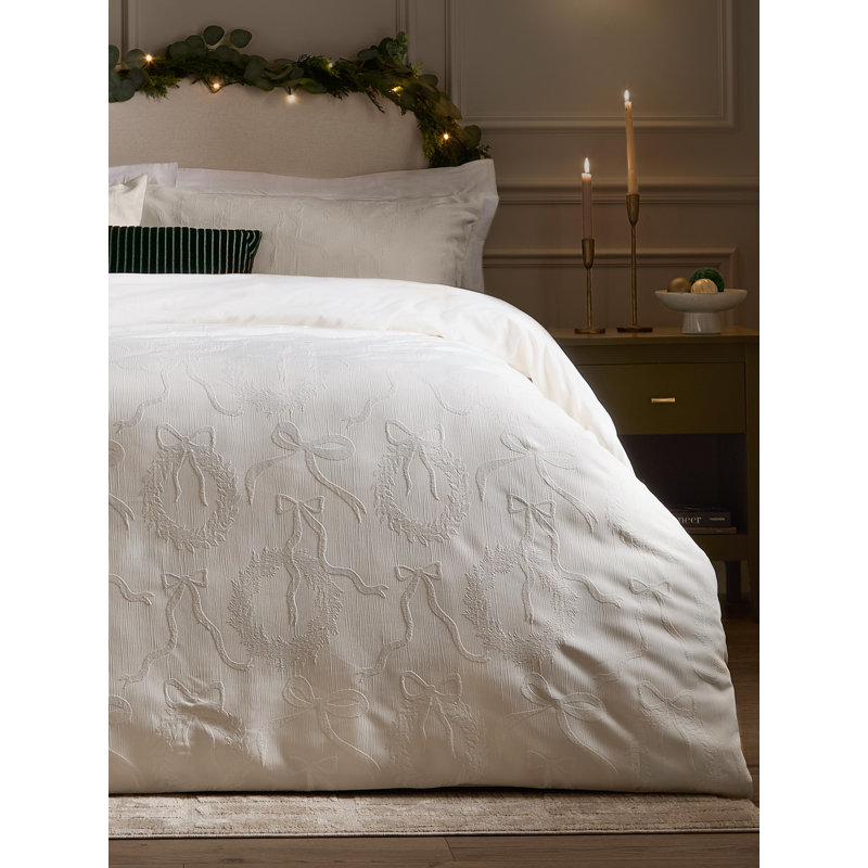 Winter Wreath Jacquard Duvet Cover Set