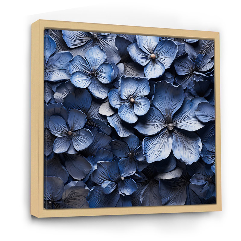 Beauté ornée bleue sur toile, Cadre naturel flottant, 16" H x 16" W