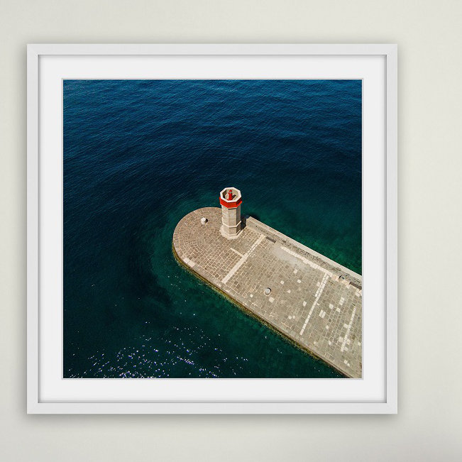 Single Picture Frame Print, 41 cm H x 41 cm W x 3.81 cm D