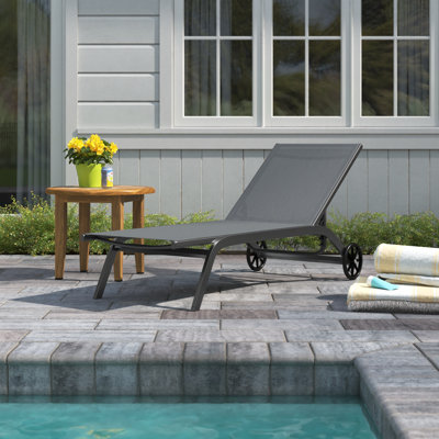 Chaise longue simple 65 po