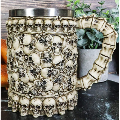 Sculpture tasse Ichabod