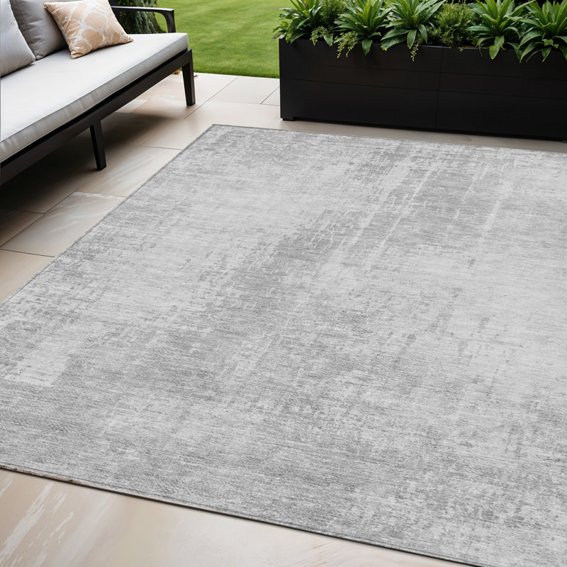 Tapis extérieur lavable abstrait argenté et gris 5 pi x 8 pi