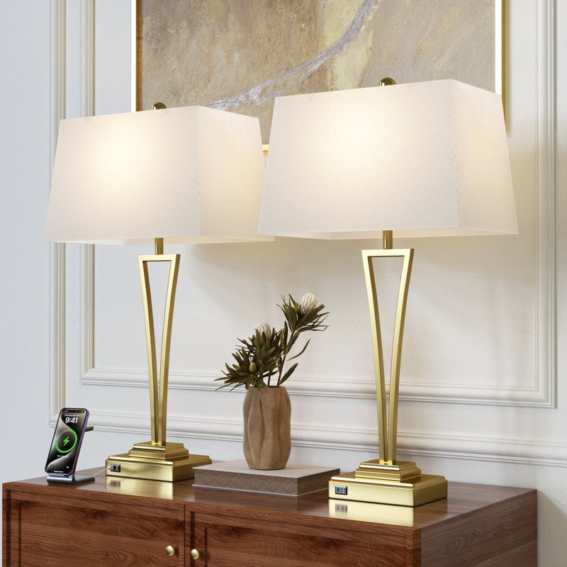 Ensemble de 2 lampes de table USB en métal Burholme 30,5 po, Or poli