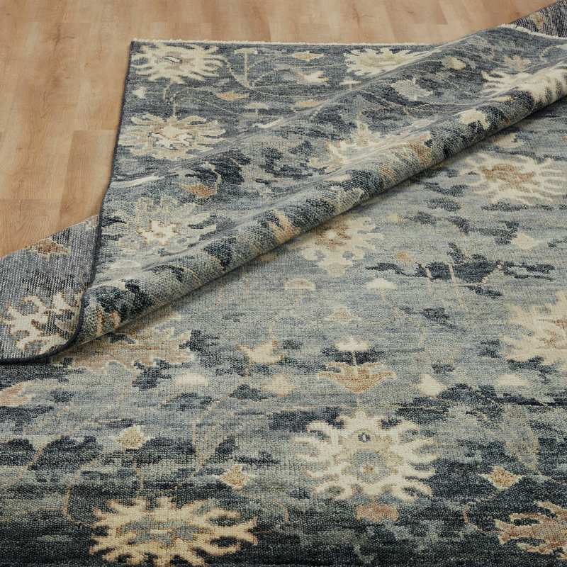 Oushara Hand Knotted Wool Oriental Area Rug, Rectangle 9' x 12'