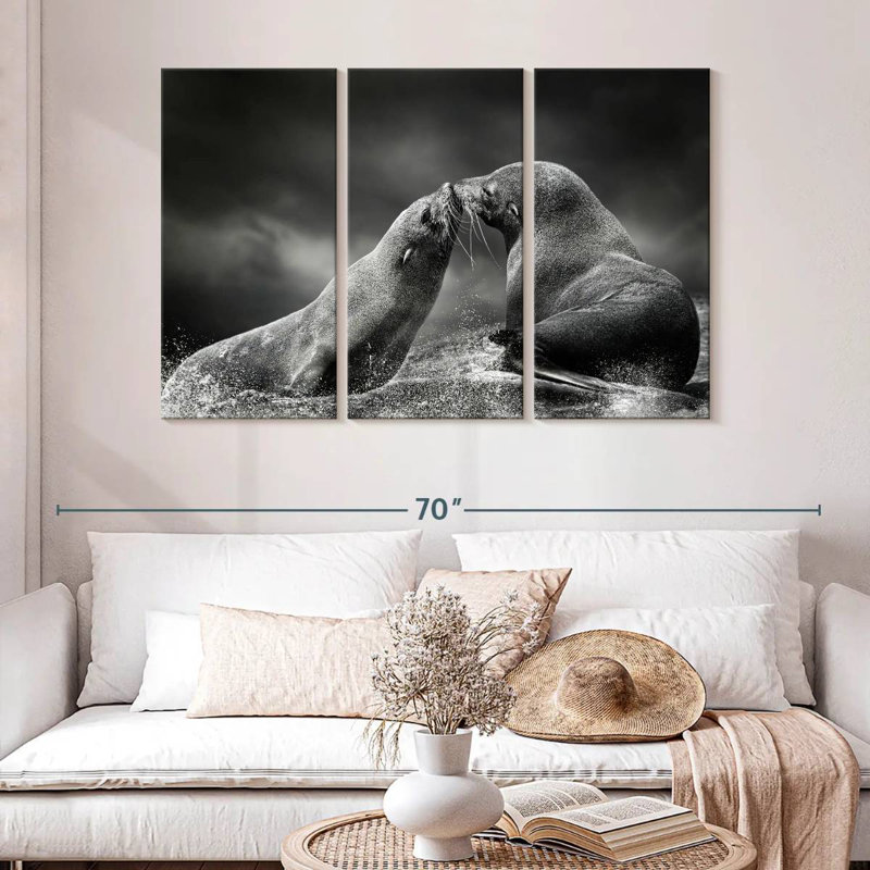 Brampt Seal Love, 32" H x 50" W