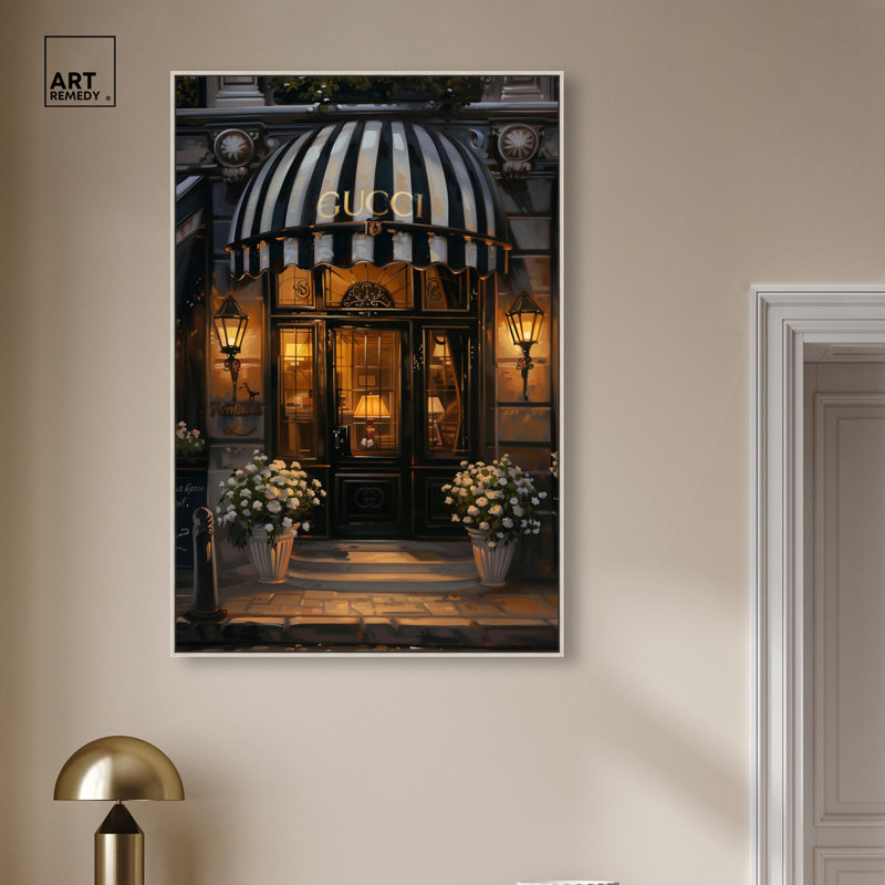 «Elegant Night Time Store Store Canvas» par Art Remedy, H 46 po x l 31 po, Cadre flottant, Doré