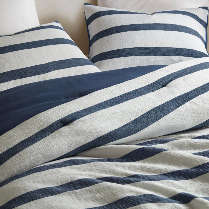Édredon rayé à 3 teintes pour lit double / grand, finition froissée douce, toute chaleur, revers en microfibre brossée, bleu, style bord de mer contemporain