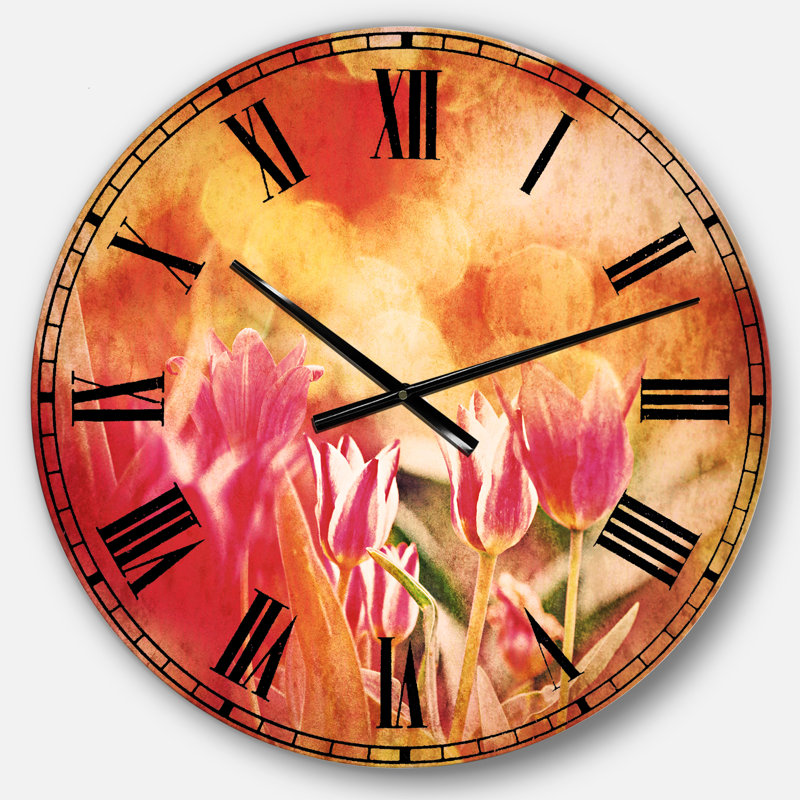 Tulipes sur fond rouge abstrait - horloge murale traditionnelle, Surdimensionné