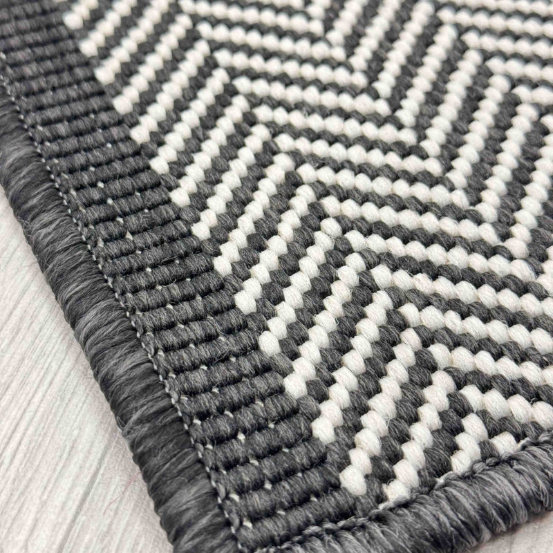 Runner Geometric Flatweave Indoor / Outdoor Area Rug, Runner 60 x 420 cm