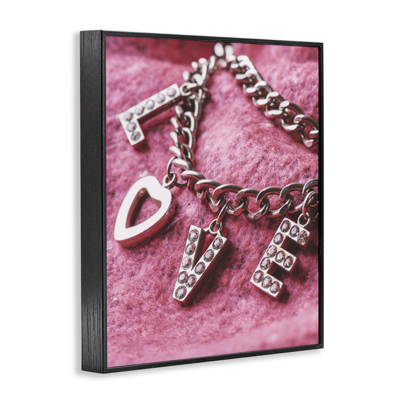 «Glam Love Charm», giclée encadrée par Lil 'Rue, H 14 po x l 11 po, Giclée encadrée noir minuit