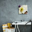 «White Poppies Up Close» par Shirley Novak, art mural sur toile-1617011159