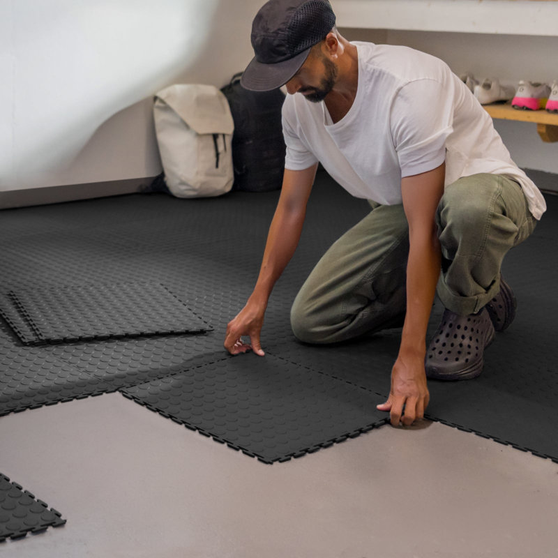 Carrelage utilitaire noir 18 po x 18 po Tierra Verde