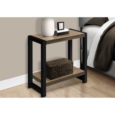 2 tables de bout avec surface en stratifié brun, pieds en métal noir, table d'appoint de style moderne pour le salon, dessus, contemporain et chambre à coucher