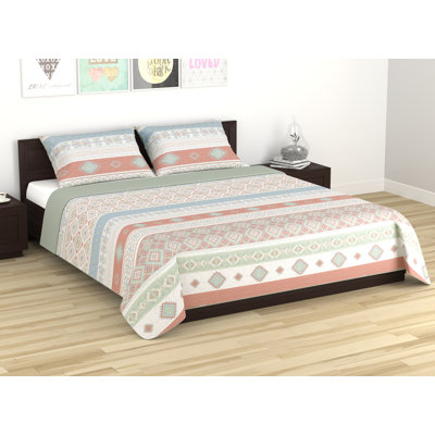 Arrowood Polyester Geometric Shapes Quilt