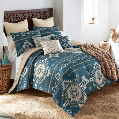 Channel Comforter Set