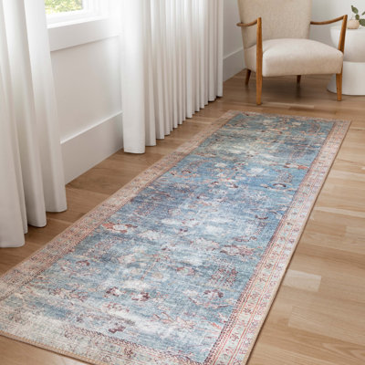 Georgitte Oriental Indoor Rug