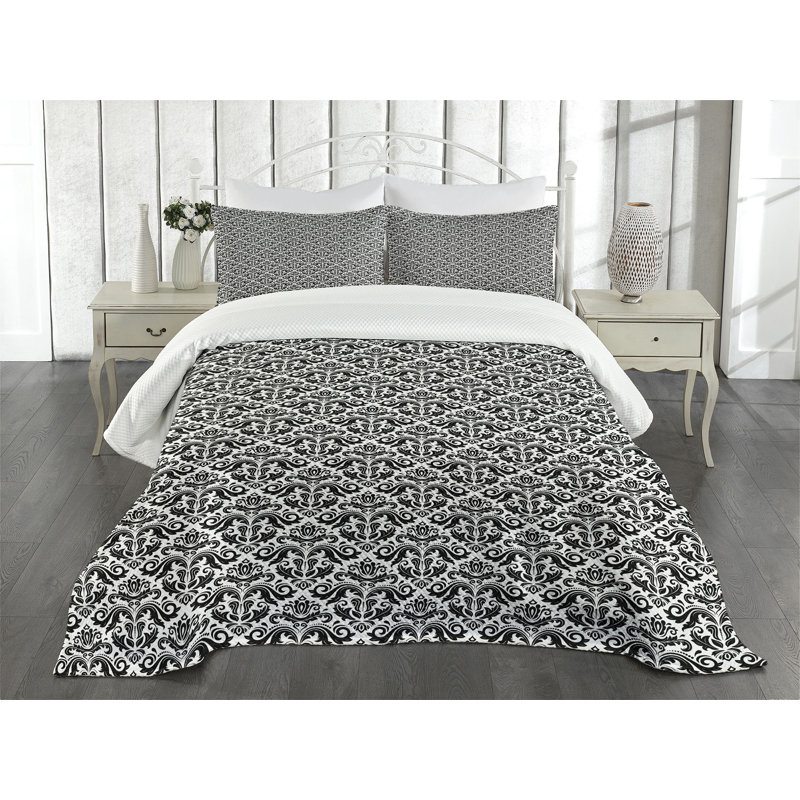 White Quilted King Bedspread Set with Pillow Shams