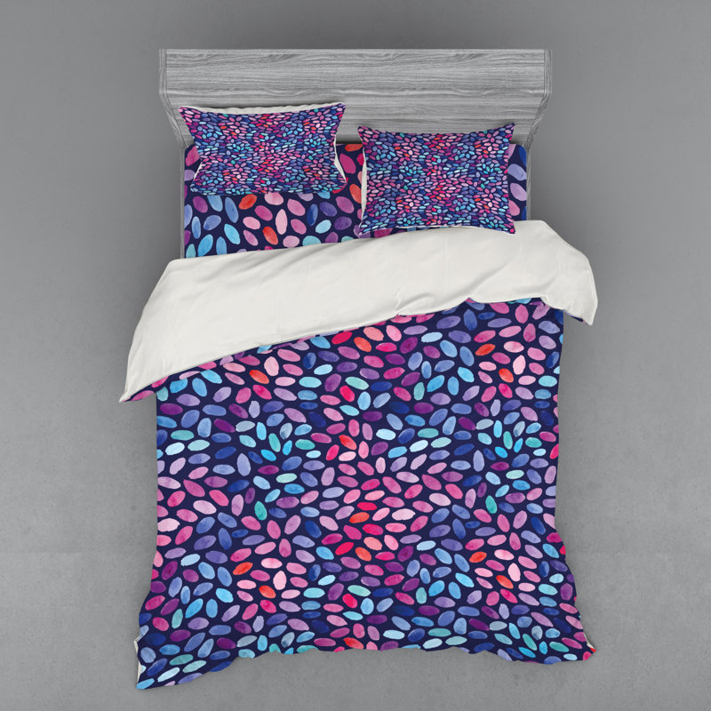 Modern & Contemporary Polyester Geometric Shapes Duvet Cover, Queen Duvet Cover + 3 Additional Pieces