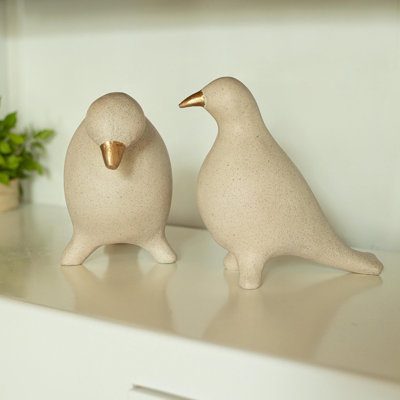 Ceramic / Porcelain Figurine / Sculpture Decorative Object