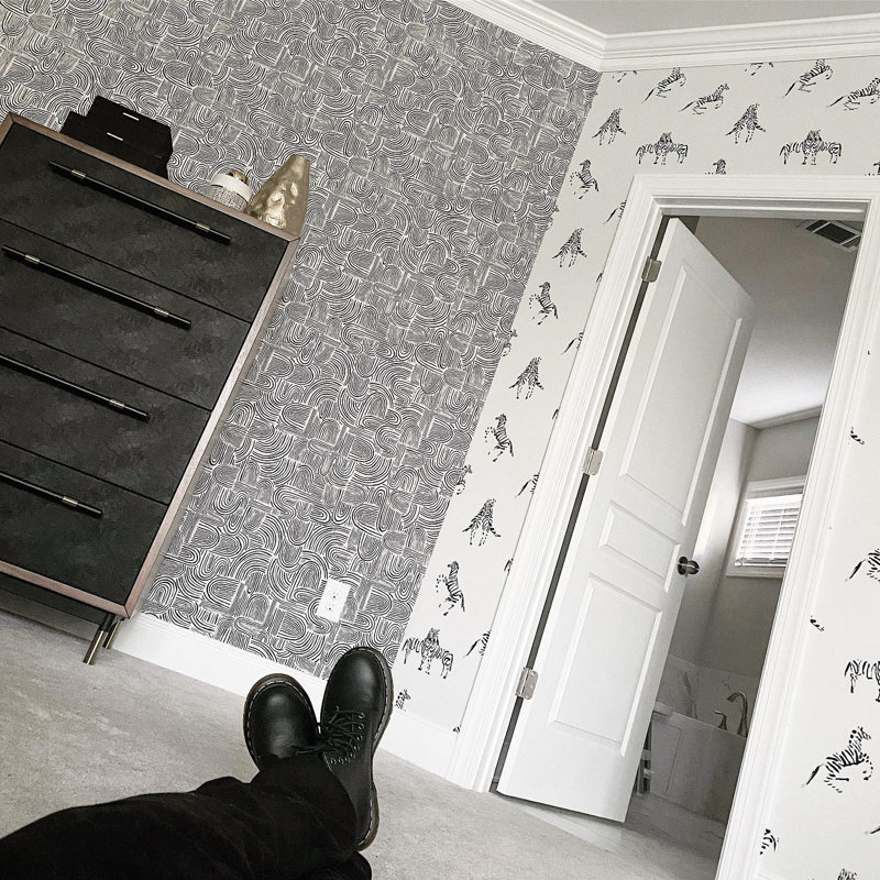 Coursen 16.5' L x 20.5" W Peel and Stick Wallpaper Roll, Black