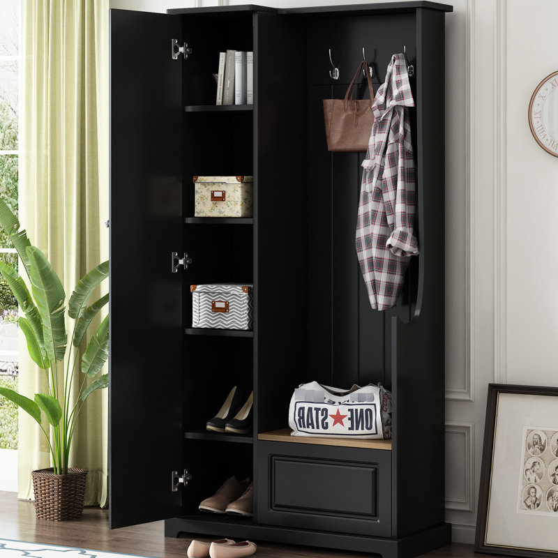 Tendance - Arbre d'entrée noir avec banc à haut dossier et quatre tablettes pour une utilisation élégante