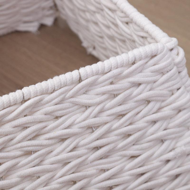 Moises Polyvinyl Chloride (PVC) Tree Skirt, White Rope